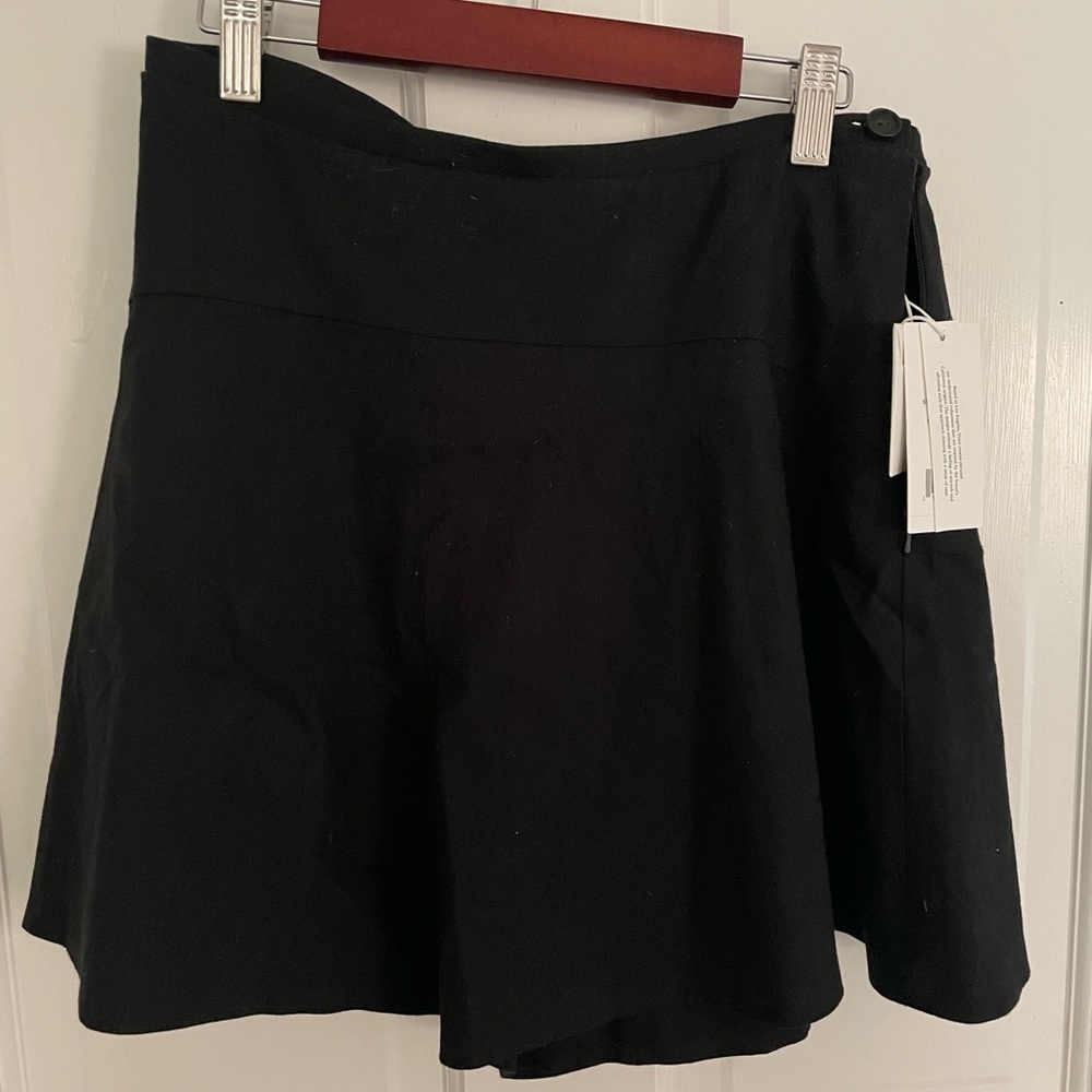 NWT VINCE linen shorts